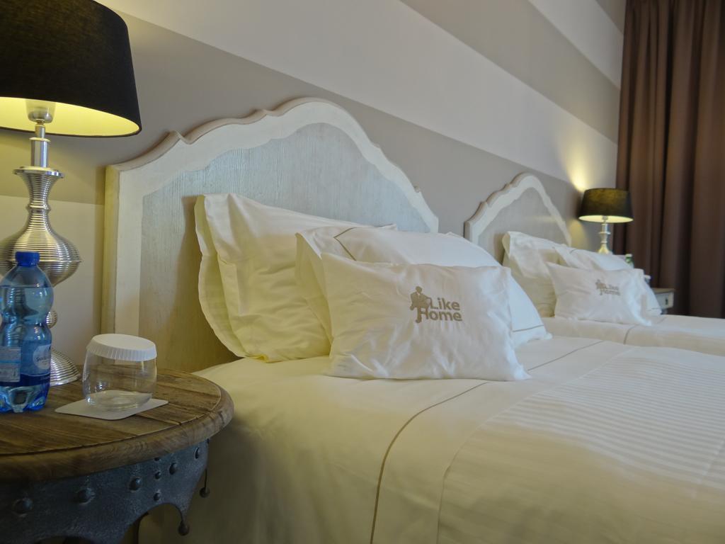 Like Home Boutique Hotel Azzano San Paolo Exterior photo