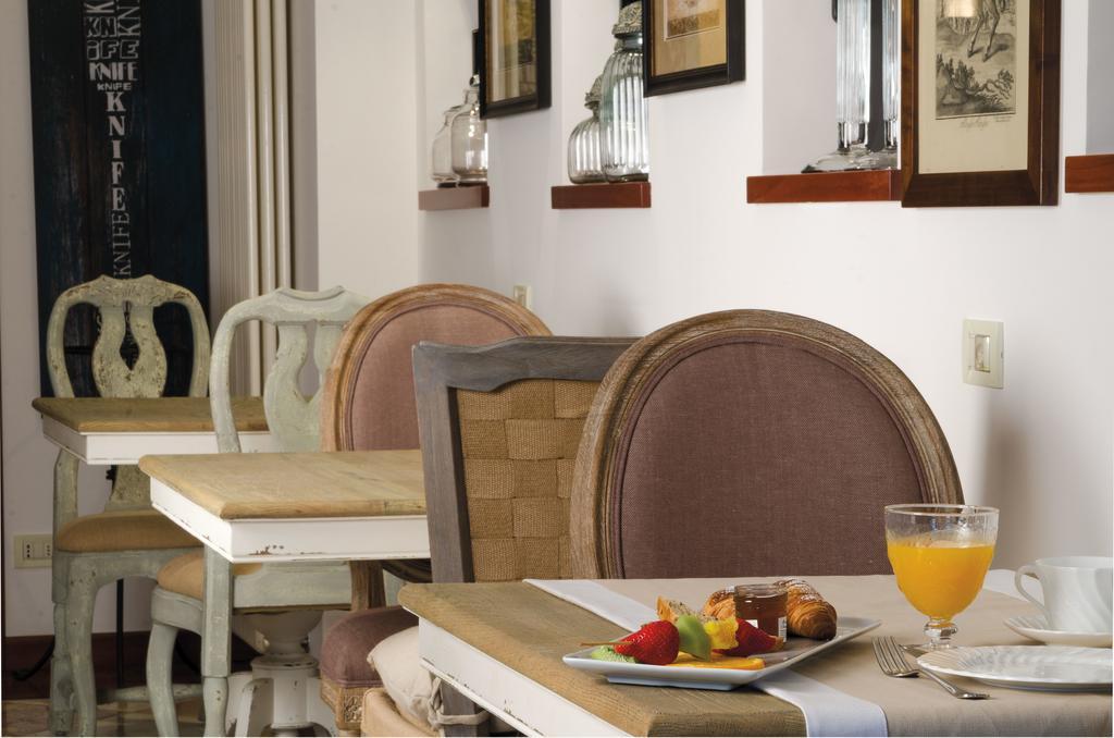 Like Home Boutique Hotel Azzano San Paolo Exterior photo